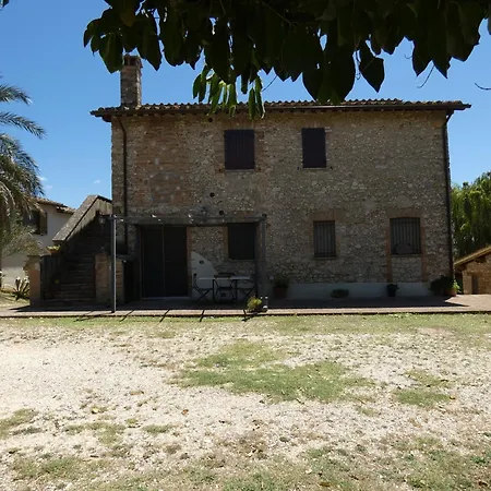 Scappo In Umbria, Collefiorito בית חווה