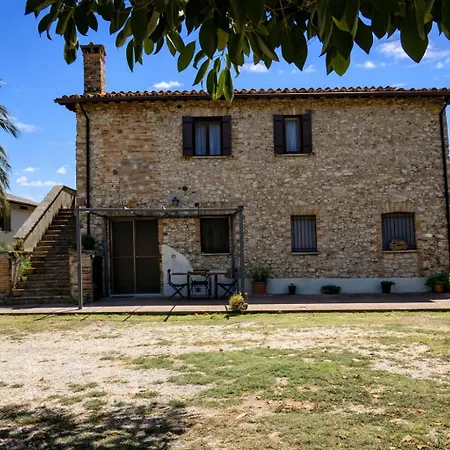 Scappo In Umbria, Collefiorito *